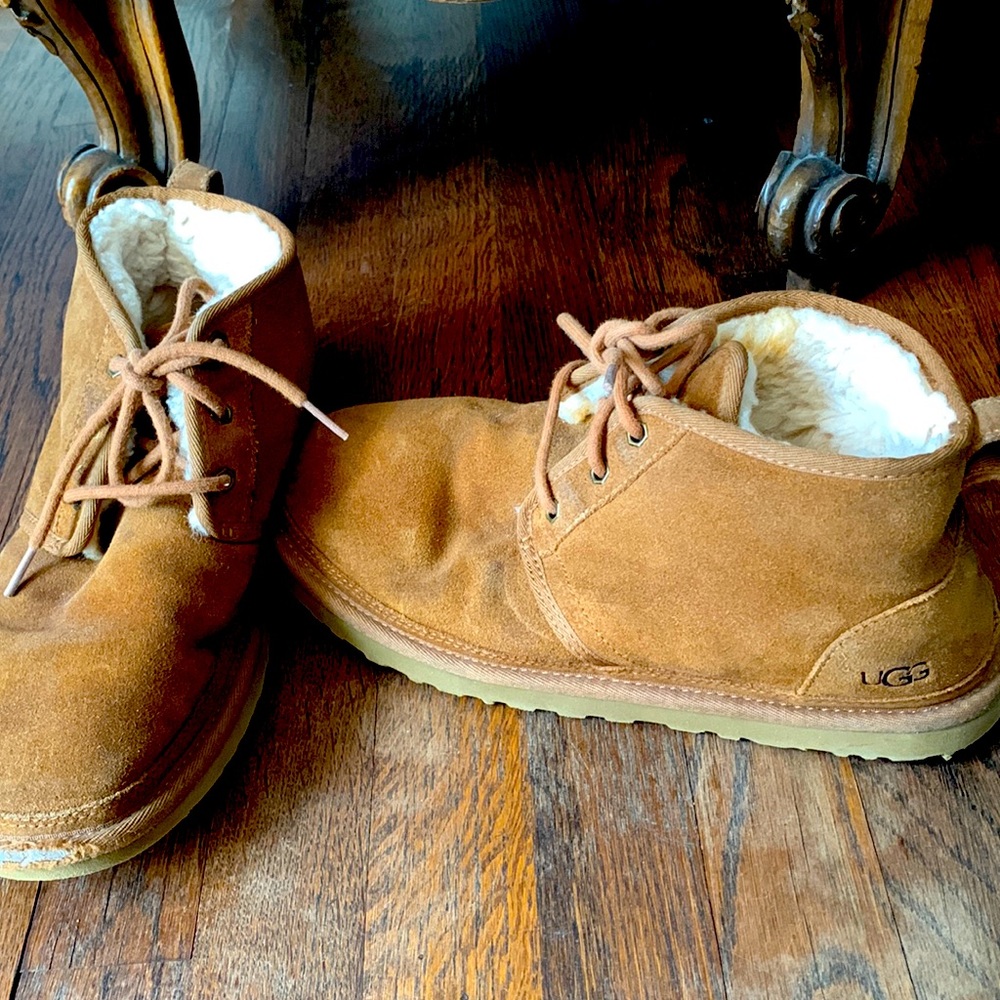 Men’s size 10 Ugg slipper shoe